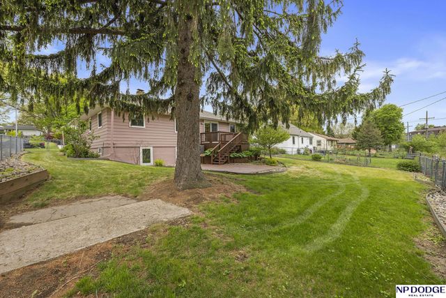 2115 S 38 Street, Omaha, NE 68105