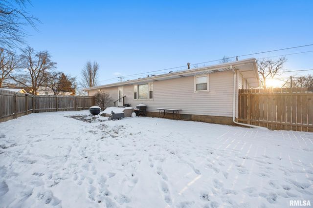 1809 SPRINGFIELD Road, East Peoria, IL 61611