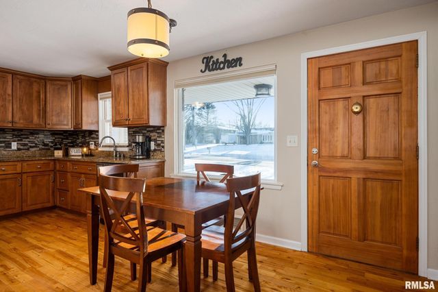 1809 SPRINGFIELD Road, East Peoria, IL 61611