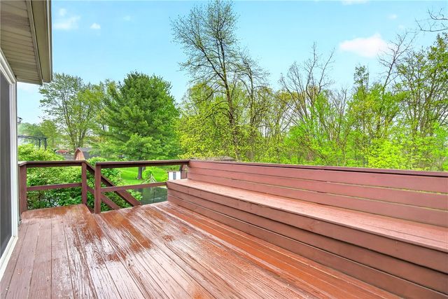 113 Redbud Dr, Chippewa Twp, PA 15010
