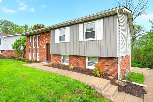 113 Redbud Dr, Chippewa Twp, PA 15010