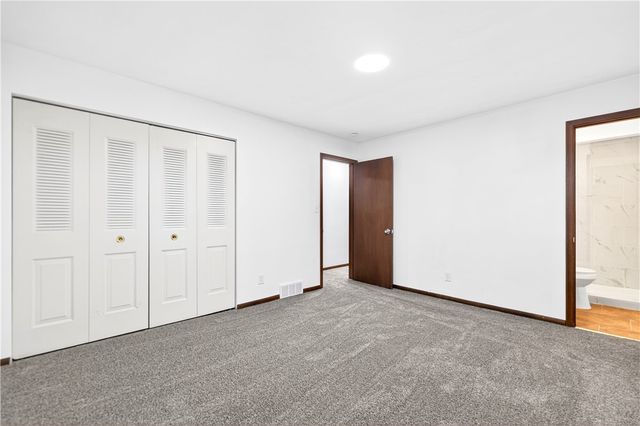 113 Redbud Dr, Chippewa Twp, PA 15010