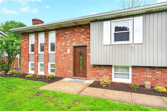 113 Redbud Dr, Chippewa Twp, PA 15010