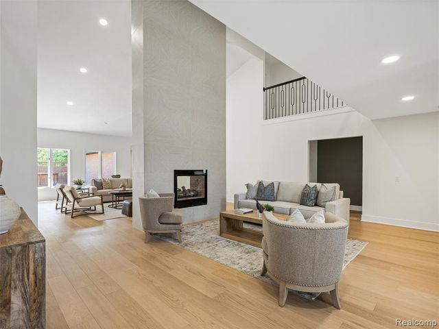 22463 Norfolk Court, Novi, MI 48374