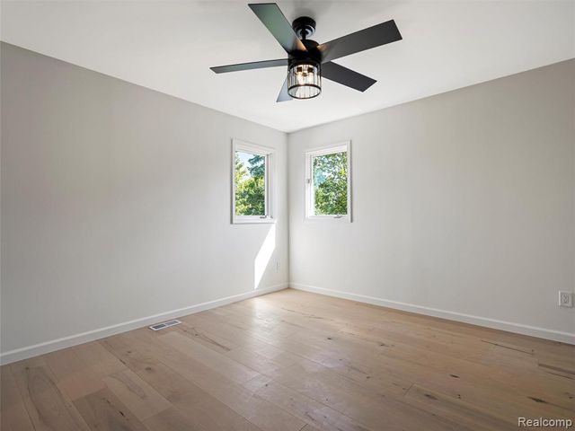 22463 Norfolk Court, Novi, MI 48374