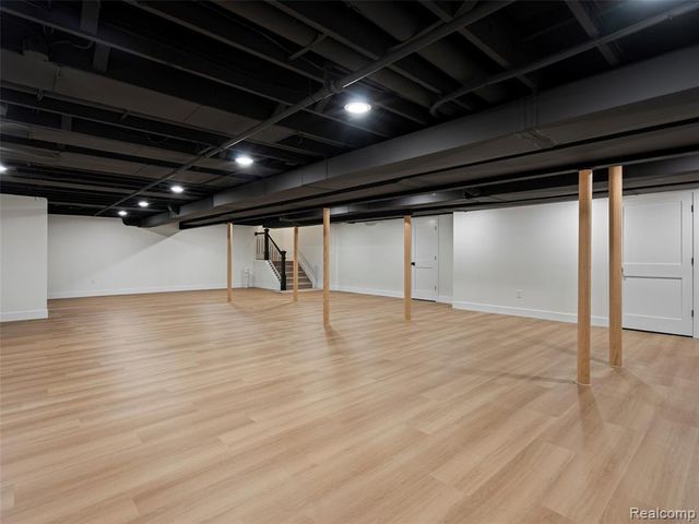 22463 Norfolk Court, Novi, MI 48374