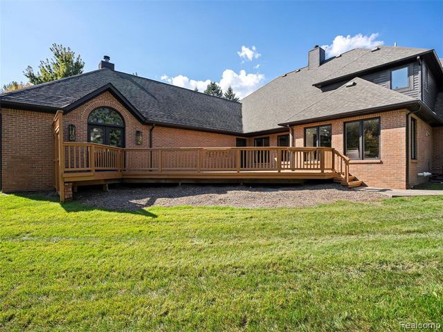 22463 Norfolk Court, Novi, MI 48374