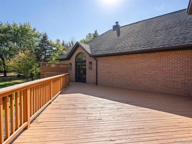 22463 Norfolk Court, Novi, MI 48374