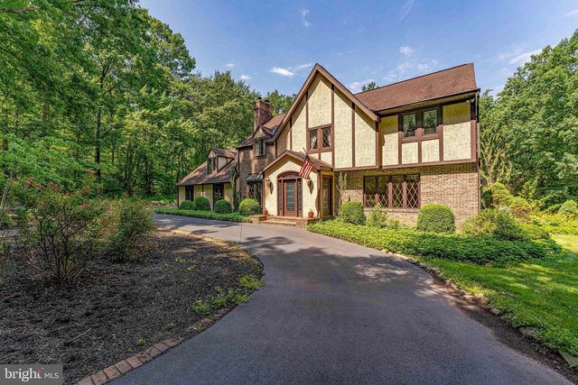 2323 SAINT PETERS RD, Pottstown, PA 19465