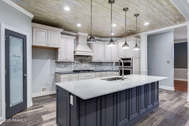 103 Piedmont Lane, Youngsville, LA 70592