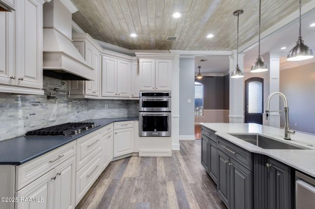 103 Piedmont Lane, Youngsville, LA 70592