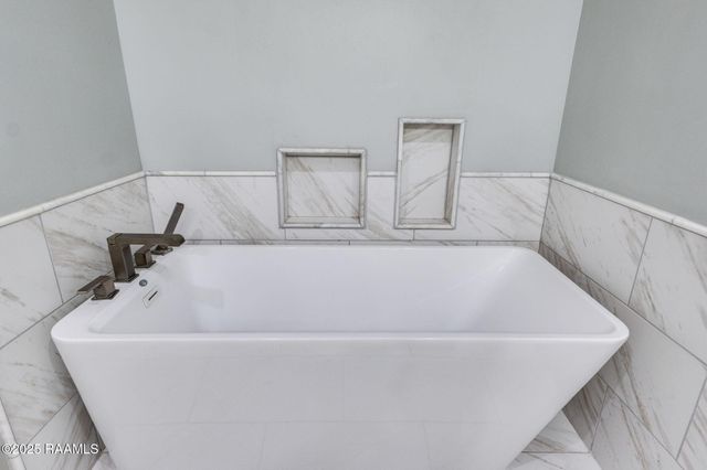 103 Piedmont Lane, Youngsville, LA 70592