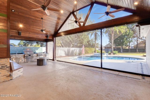 103 Piedmont Lane, Youngsville, LA 70592