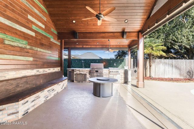 103 Piedmont Lane, Youngsville, LA 70592