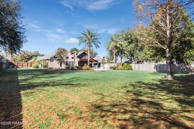 103 Piedmont Lane, Youngsville, LA 70592