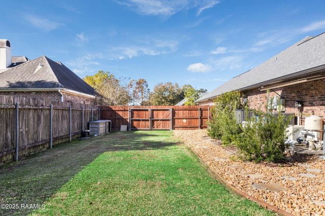 103 Piedmont Lane, Youngsville, LA 70592