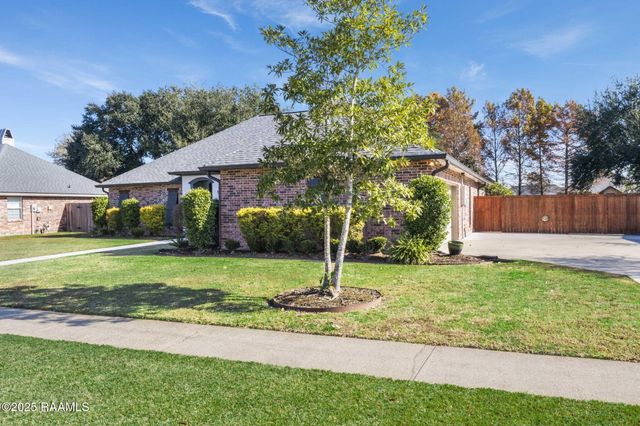 103 Piedmont Lane, Youngsville, LA 70592