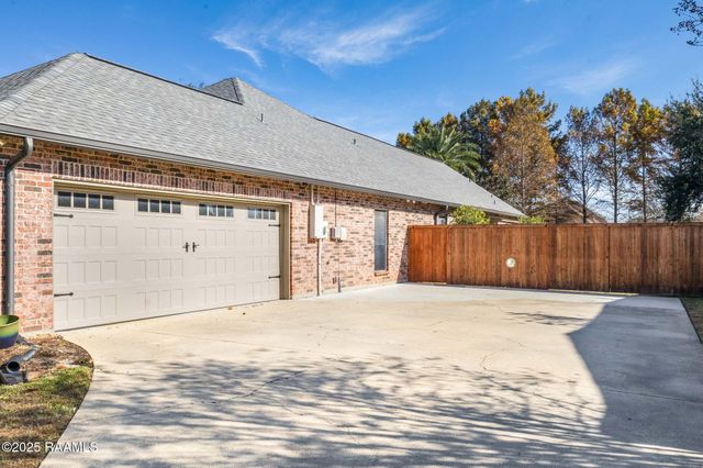 103 Piedmont Lane, Youngsville, LA 70592