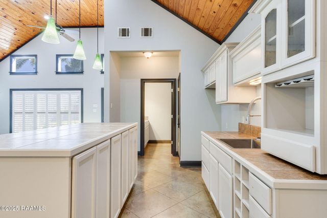 103 Piedmont Lane, Youngsville, LA 70592