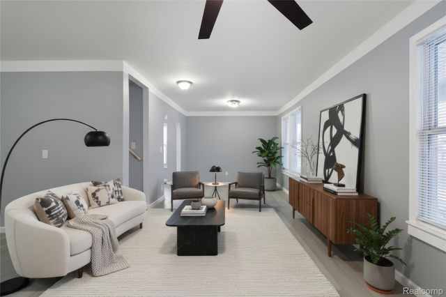 3440 E 10 Mile Mile Road, Warren, MI 48091