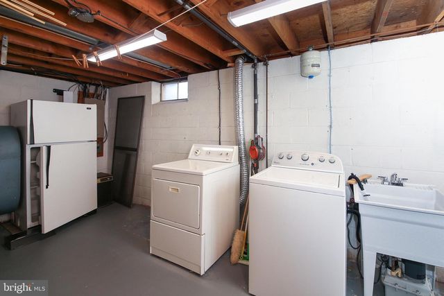 110 PALACE CT, Chalfont, PA 18914