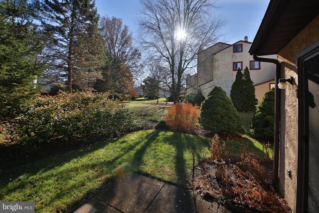 110 PALACE CT, Chalfont, PA 18914