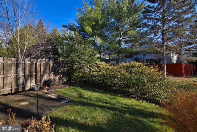 110 PALACE CT, Chalfont, PA 18914