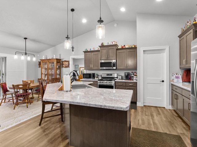 1625 Drusillas WAY, Green Bay, WI 54313