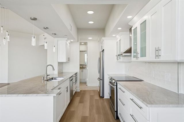 1520 GULF BOULEVARD 202, Clearwater Beach, FL 33767