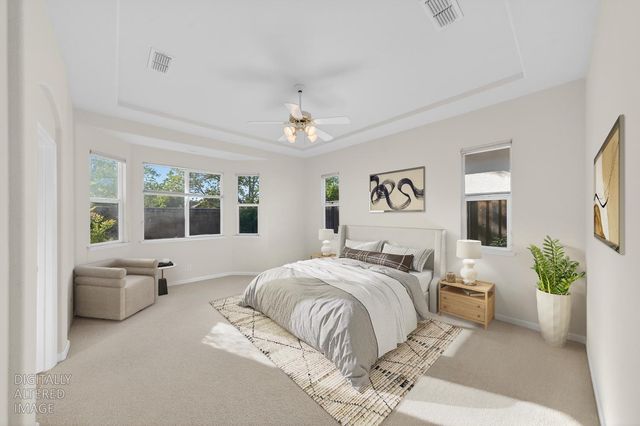 2033 Dorrington Dr, Roseville, CA 95661