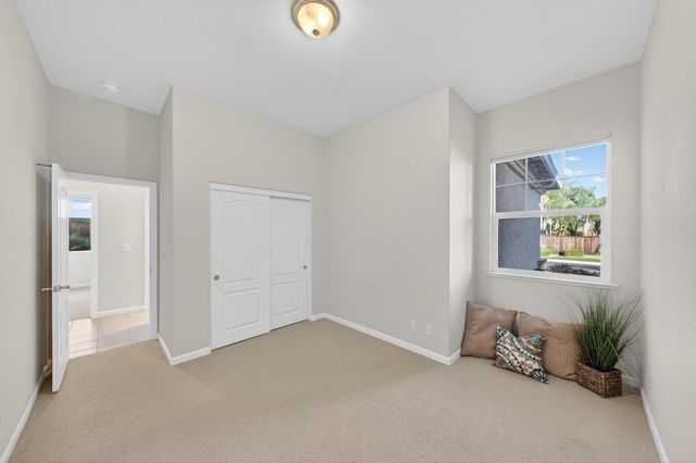 2033 Dorrington Dr, Roseville, CA 95661