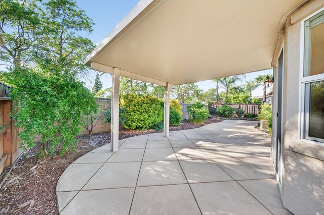 2033 Dorrington Dr, Roseville, CA 95661