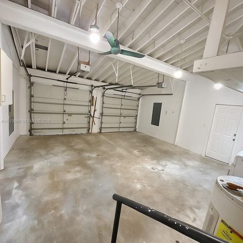 1915 Country Club Prado, Coral Gables, FL 33134