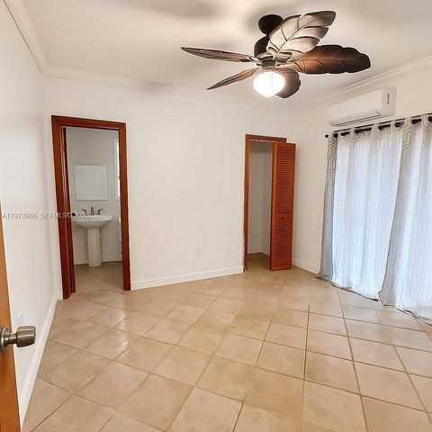 1915 Country Club Prado, Coral Gables, FL 33134