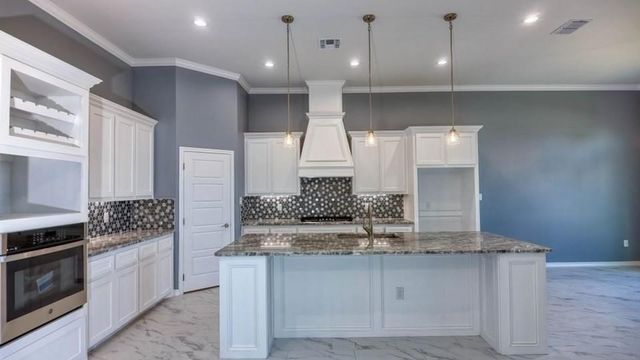 7738 Bison Dr, Corpus Christi, TX 78414