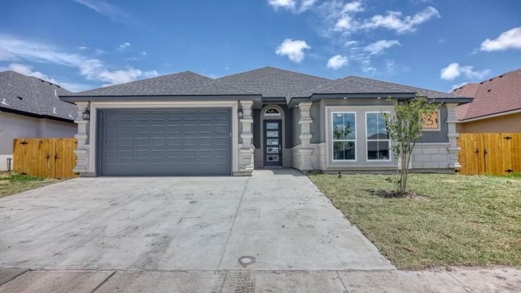 7738 Bison Dr, Corpus Christi, TX 78414