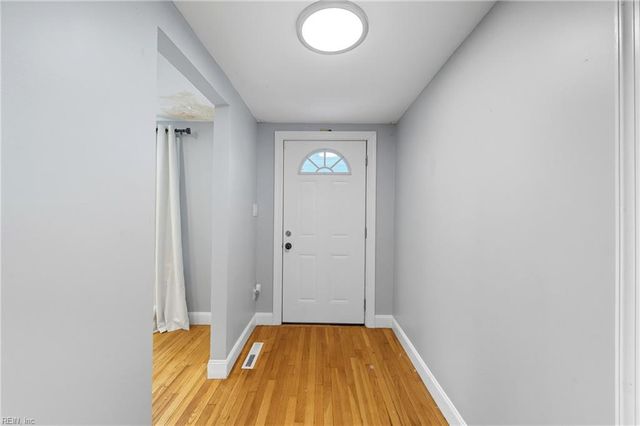 611 Delaware AVE, Hampton, VA 23661