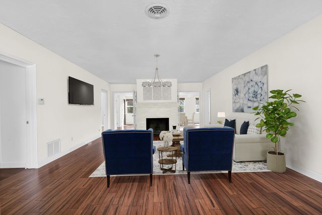 916 31ST Street, West Palm Beach, FL 33407