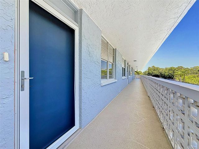 4720 LOCUST STREET NE 311, St Petersburg, FL 33703