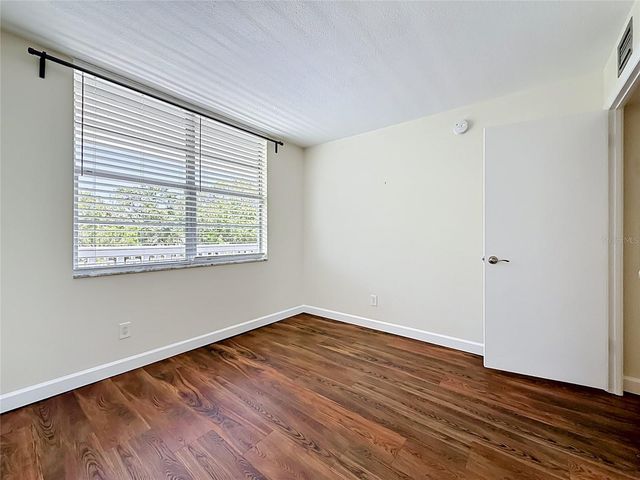 4720 LOCUST STREET NE 311, St Petersburg, FL 33703
