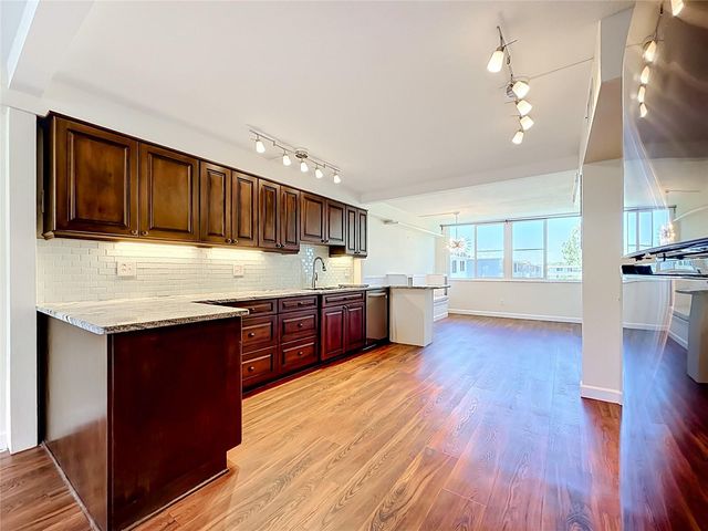 4720 LOCUST STREET NE 311, St Petersburg, FL 33703