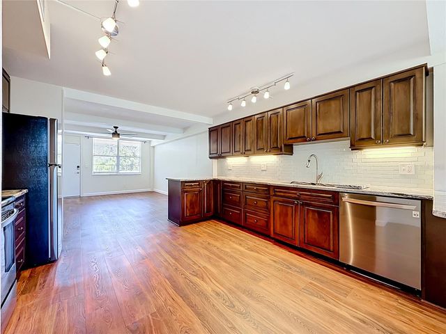 4720 LOCUST STREET NE 311, St Petersburg, FL 33703