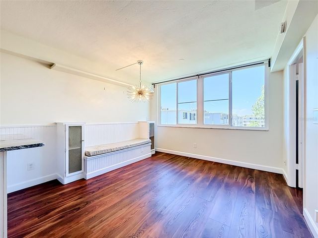 4720 LOCUST STREET NE 311, St Petersburg, FL 33703