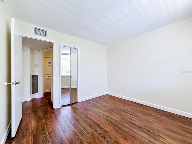 4720 LOCUST STREET NE 311, St Petersburg, FL 33703