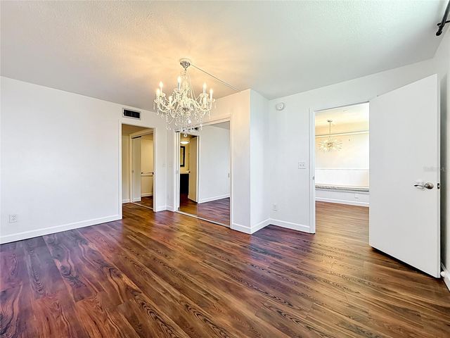 4720 LOCUST STREET NE 311, St Petersburg, FL 33703