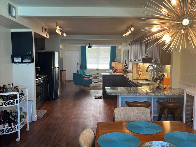 4720 LOCUST STREET NE 311, St Petersburg, FL 33703