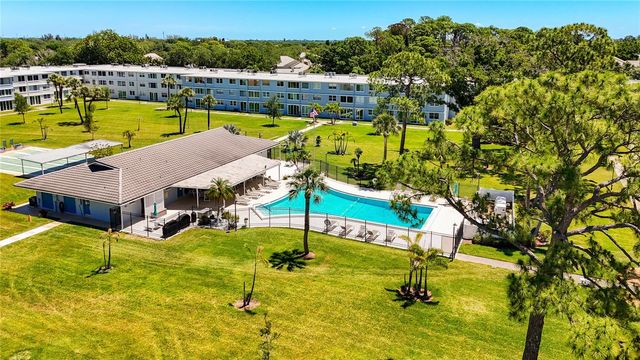 4720 LOCUST STREET NE 311, St Petersburg, FL 33703