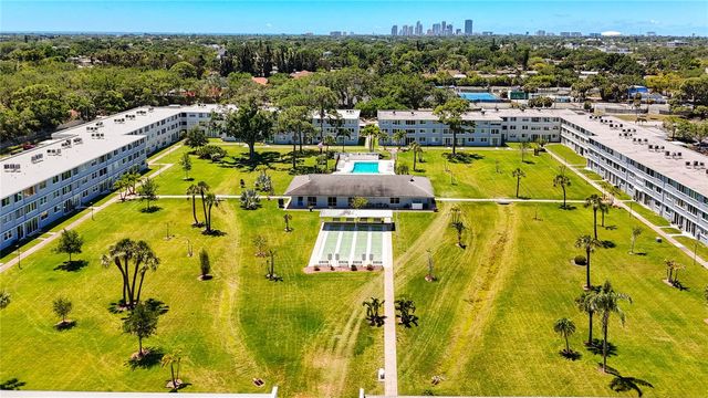 4720 LOCUST STREET NE 311, St Petersburg, FL 33703