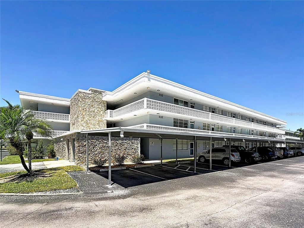 4720 LOCUST STREET NE 311, St Petersburg, FL 33703