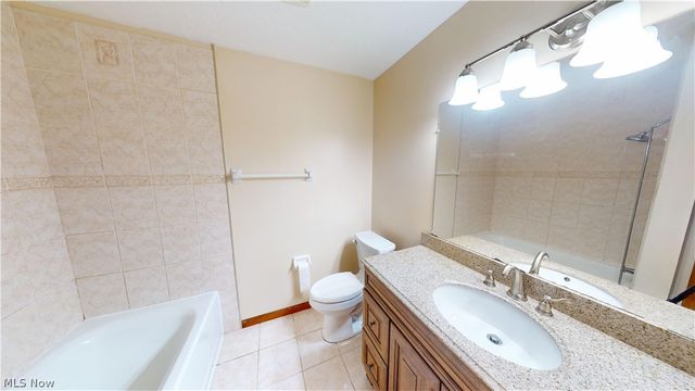 7420 Royalview Drive, Parma, OH 44129